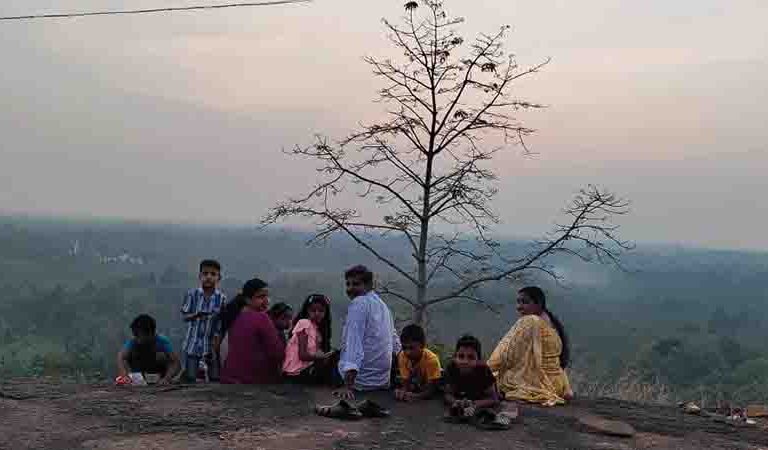 Munnar | Cochin airport taxi services